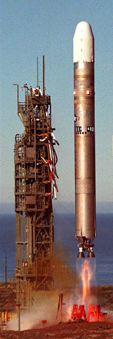 Lanzamiento del Titan II 23G-8 con el DMSP F15