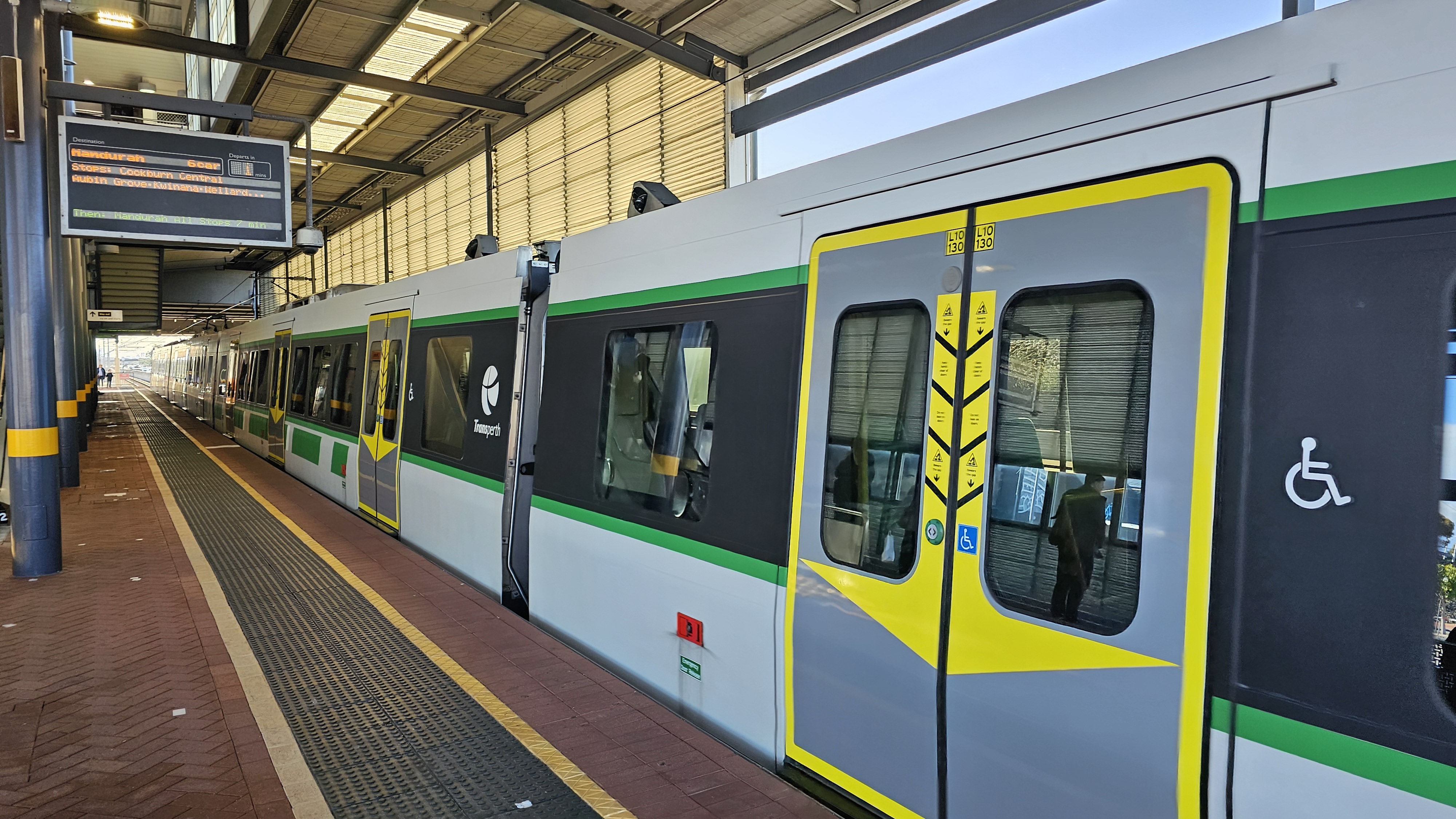 Transperth Série C em Murdoch