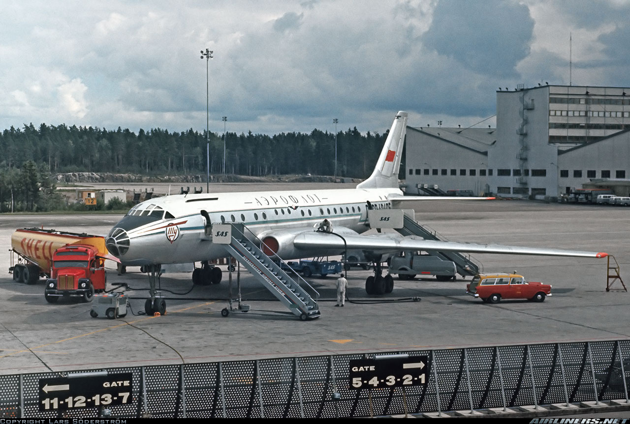 Tu-104B CCCP-42465 (MSN 021103) ad Arlanda, 1966