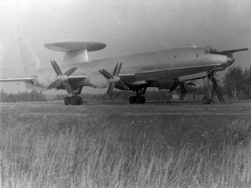 Tupolev Tu-126, Zokniai, Šiauliai, Lithuanian SSR