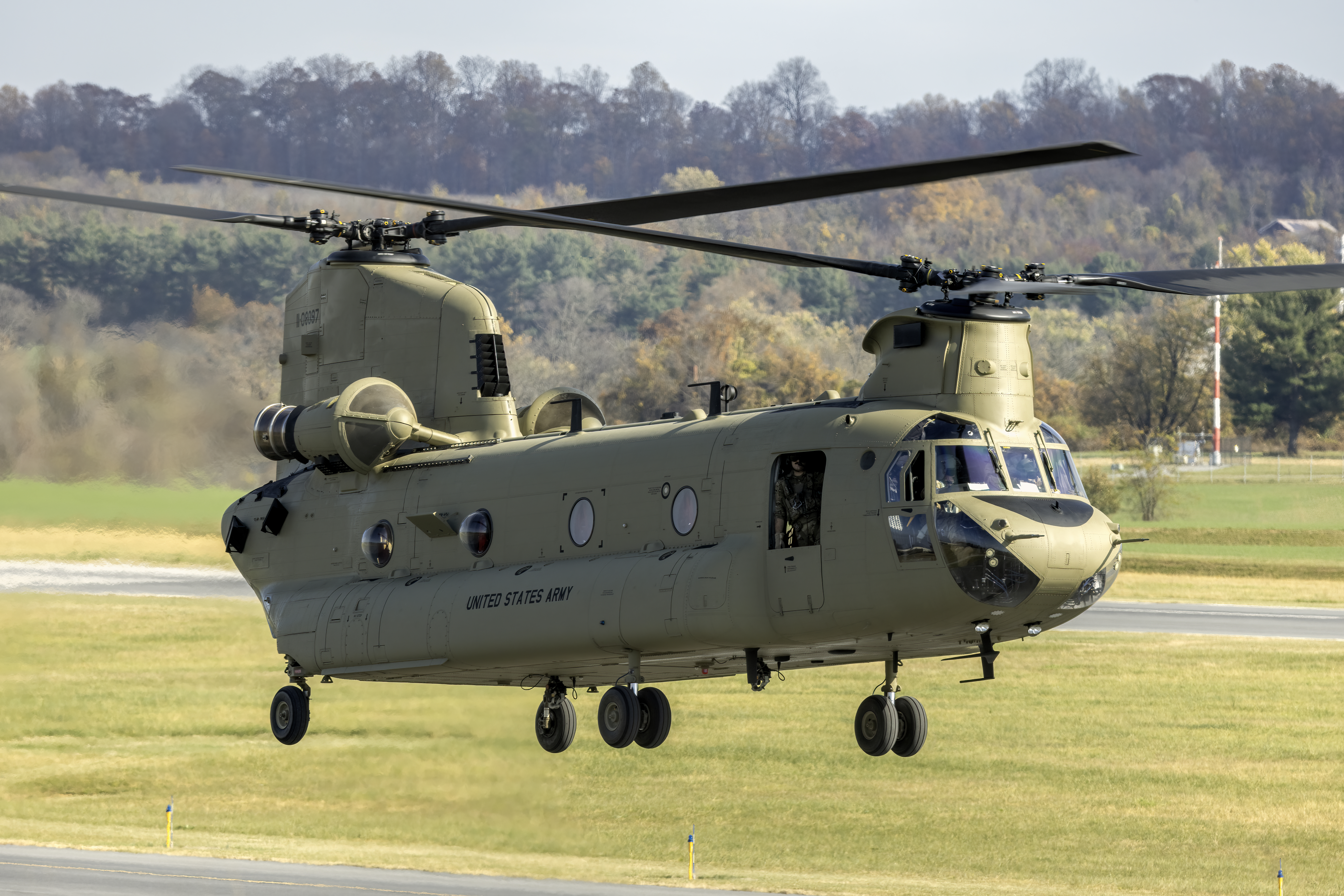 U S. Army Boeing CH-47F Chinook 11-08097 FDK MD1