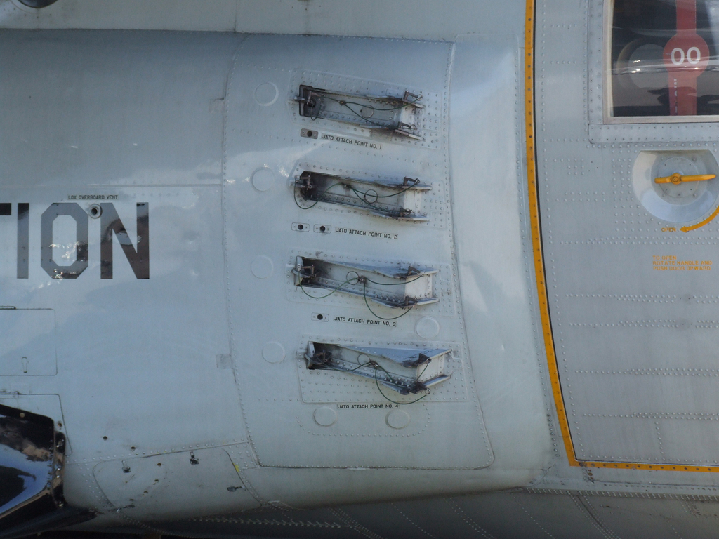 Tomas JATO del LC-130H 33300 de la USAF