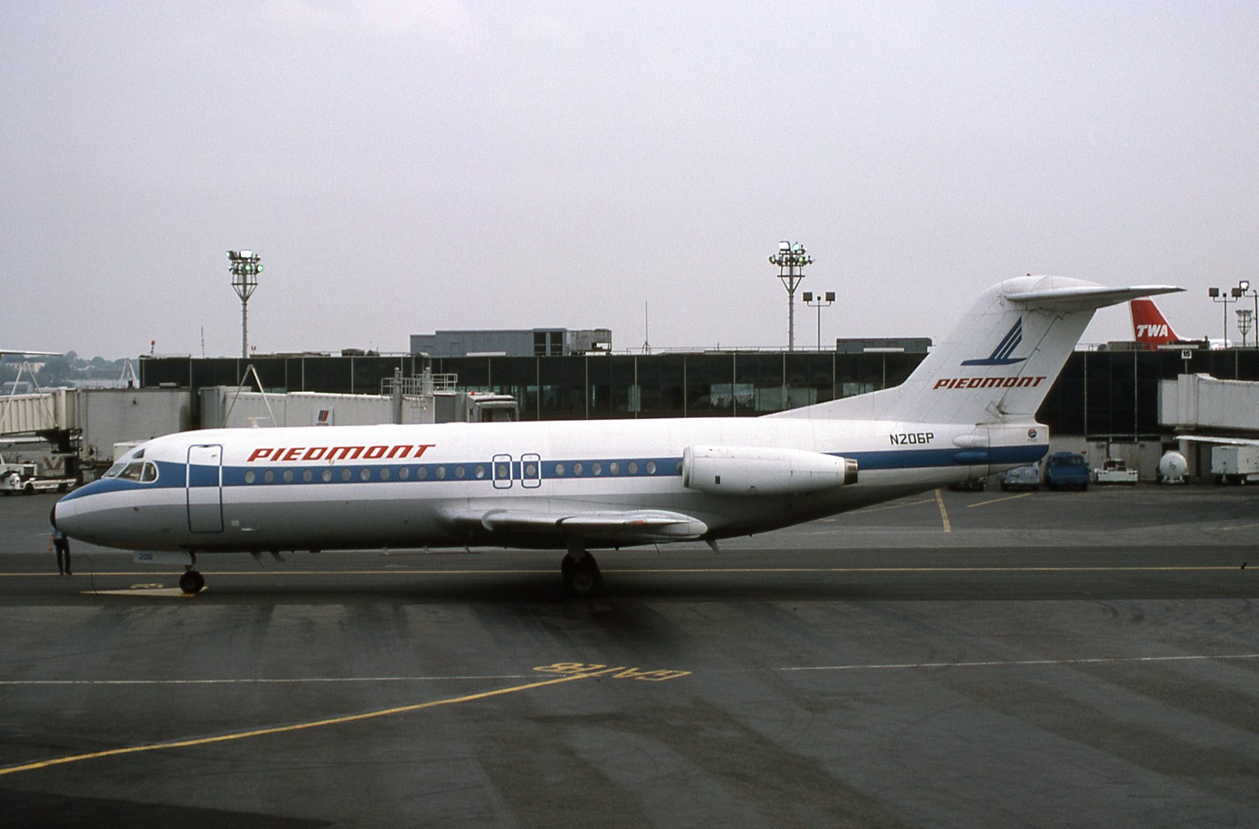 US Air Fokker F28 N206P, La Guardia 1988