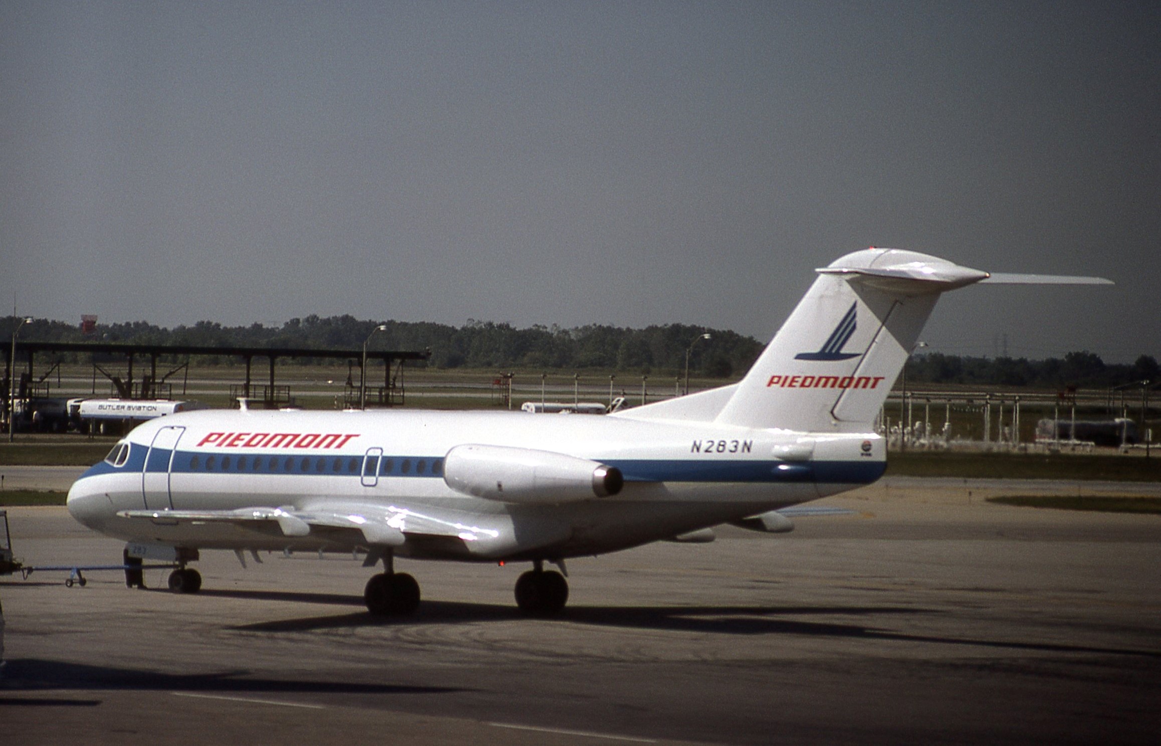 US Air Fokker F28 N283N, Chicago 1984