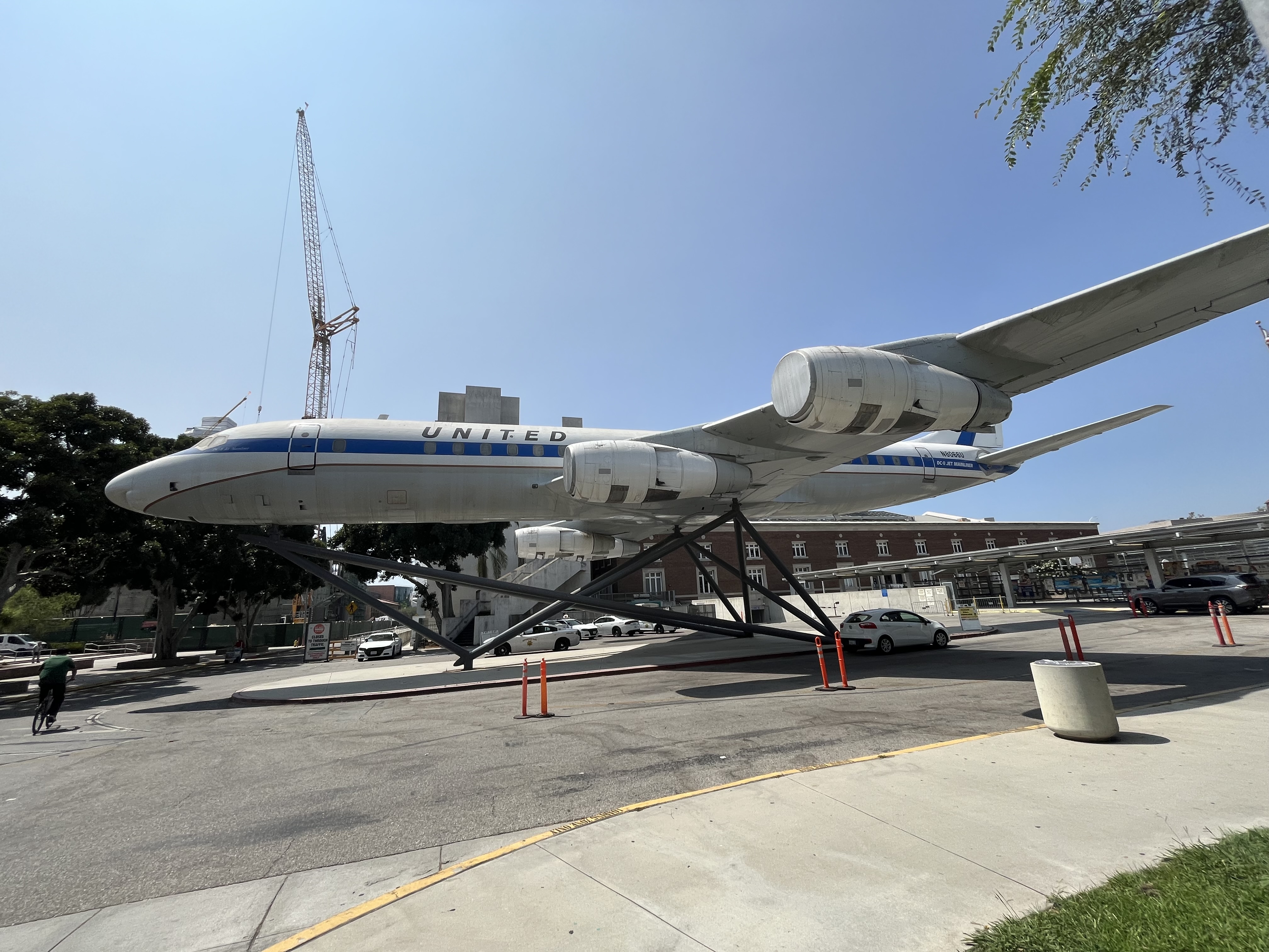 United Airlines Douglas DC-8 N8066U
