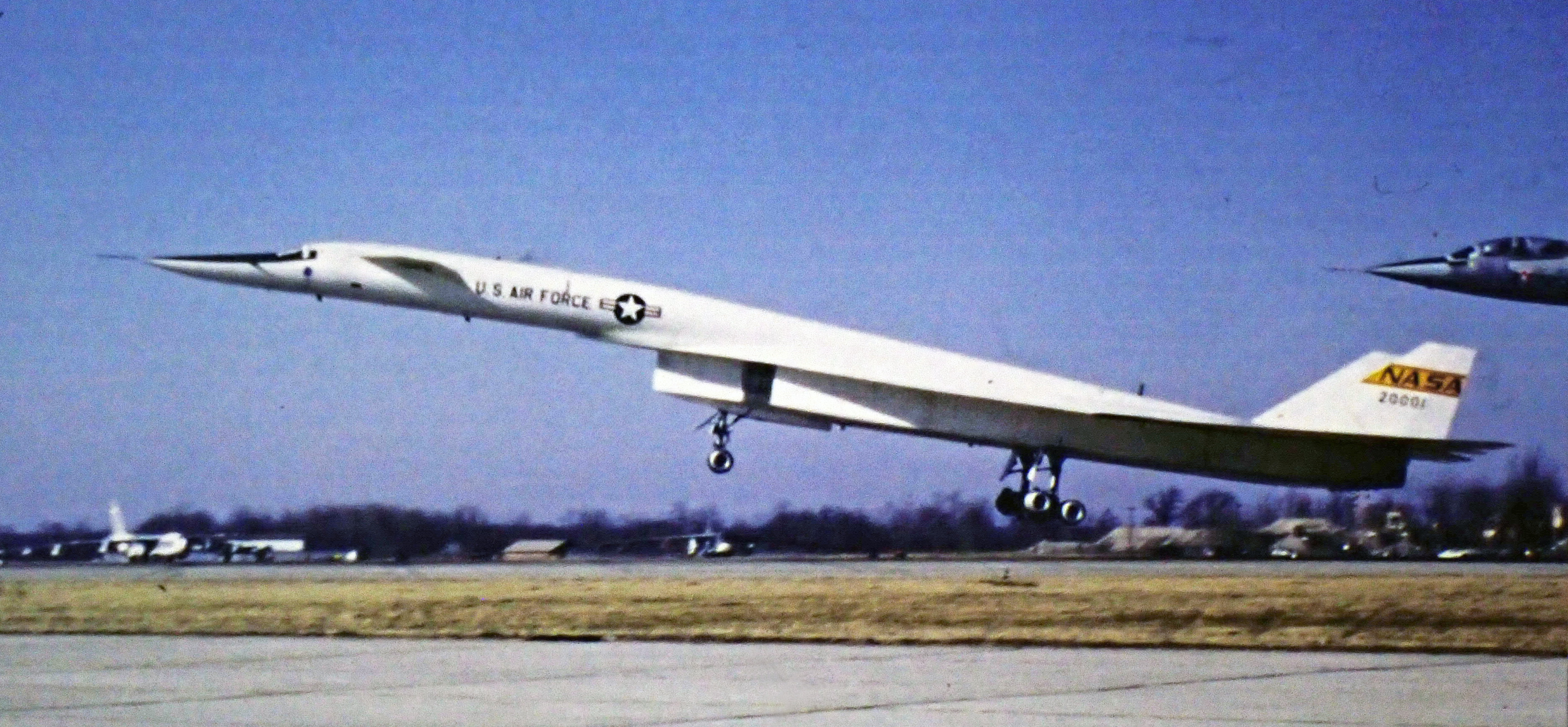 United States Air Force - Bombardier North American XB-70A Valkyrie 8