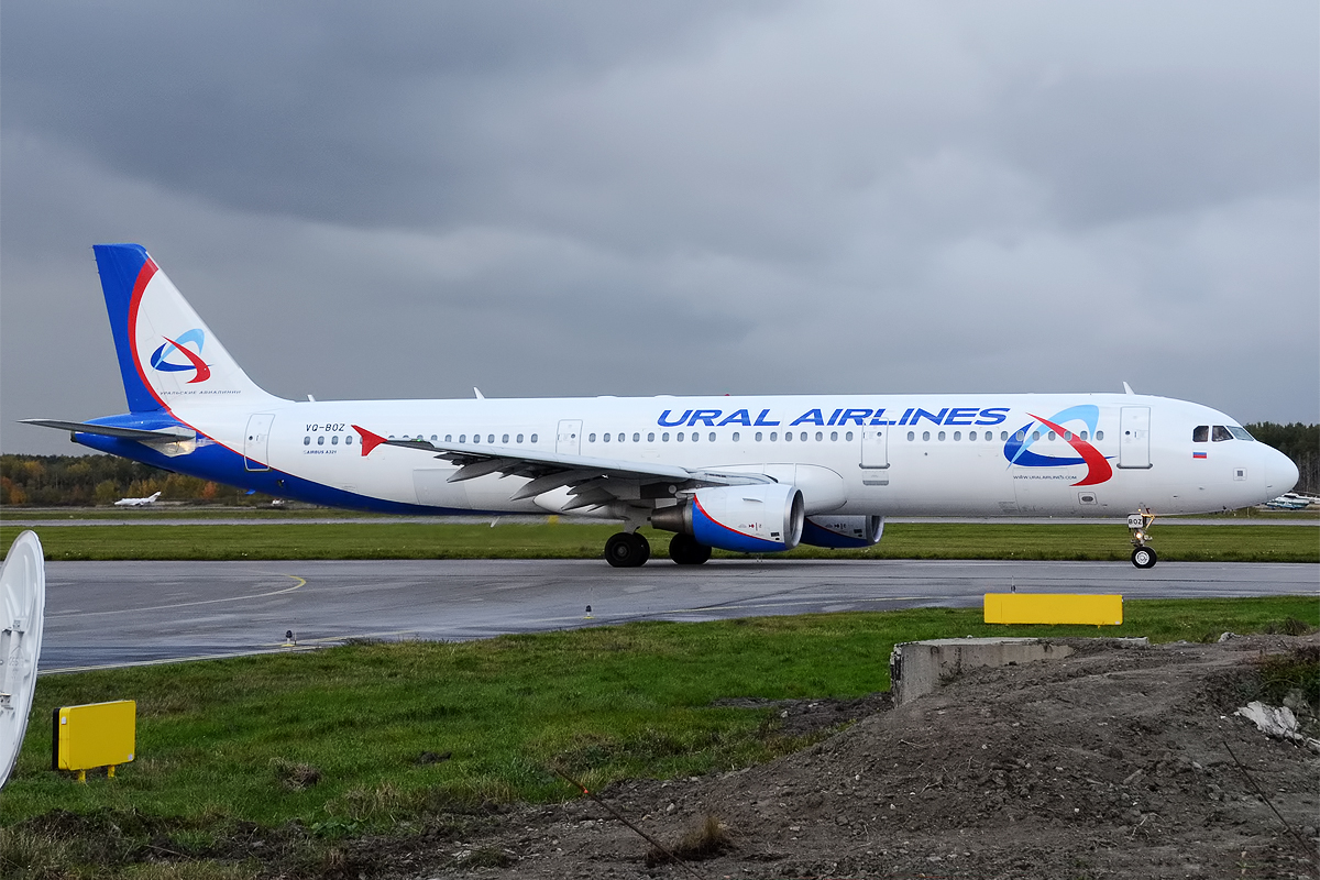 Ural Airlines, VQ BOZ, Airbus A321-211