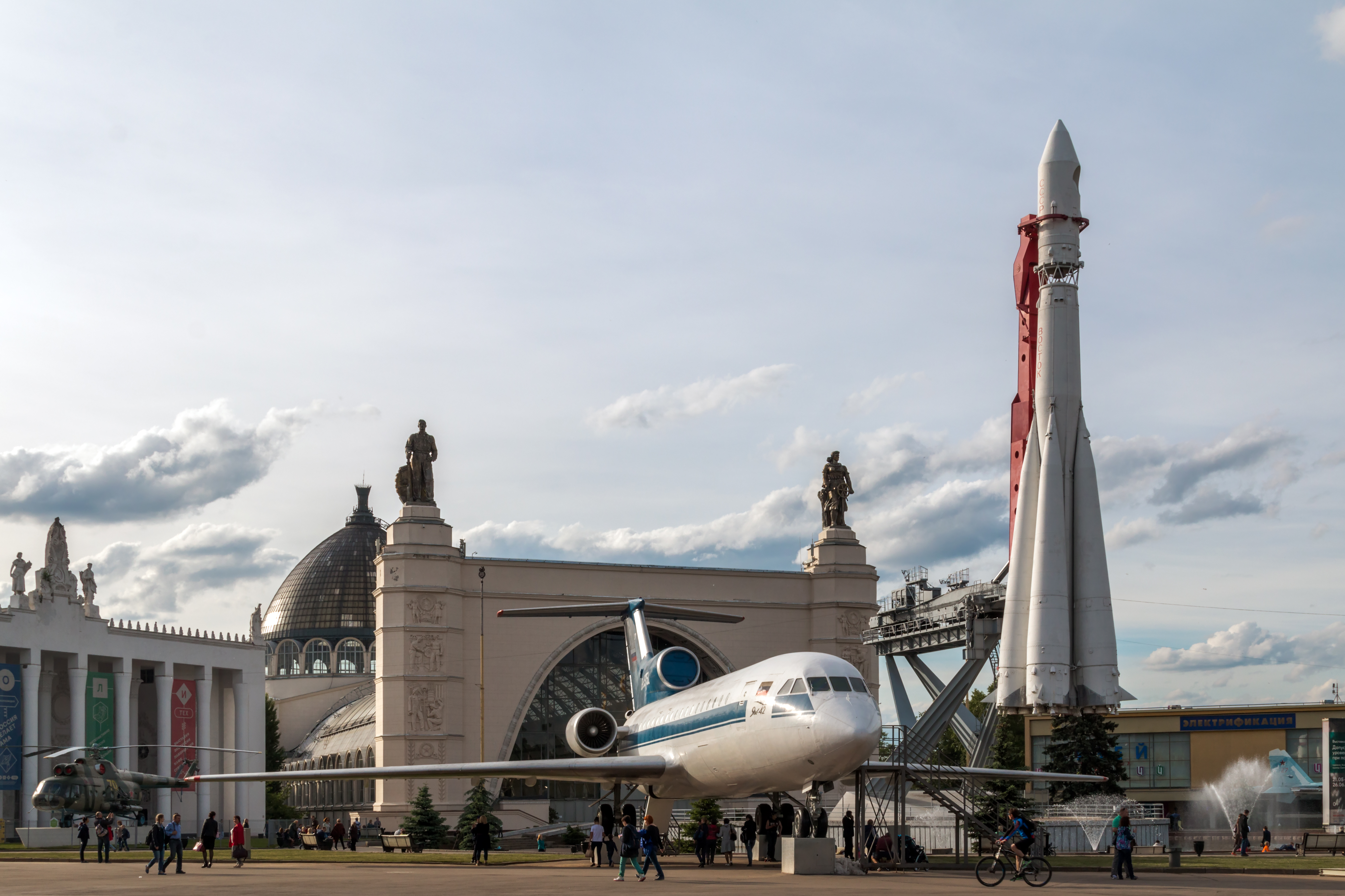 Yakovlev Yak-42