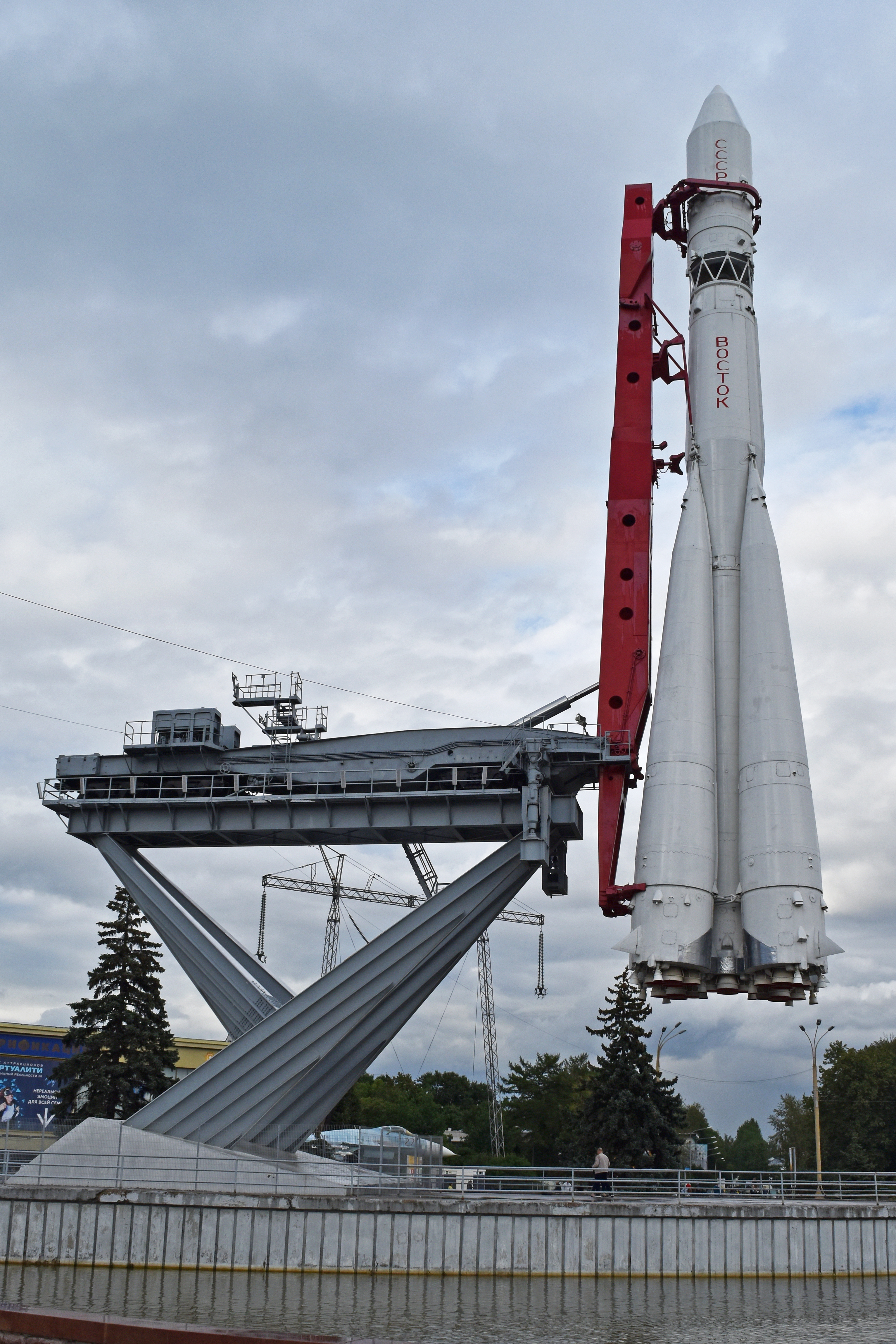 Razzo vettore Vostok-K 8K72K esposto al VDNKh, Mosca