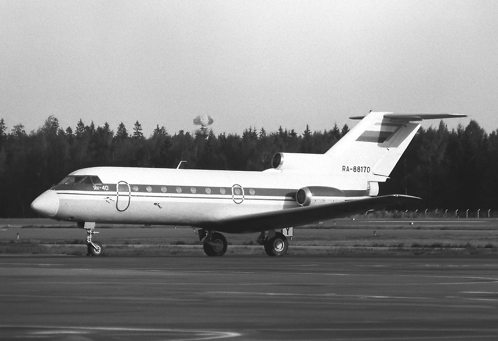 Yakovlev Yak-40D RA-88170 (msn 9620847) en Helsinki-Vantaa, 24 de septiembre de 1995