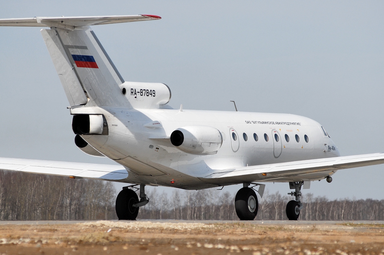 Yakovlev Yak-40