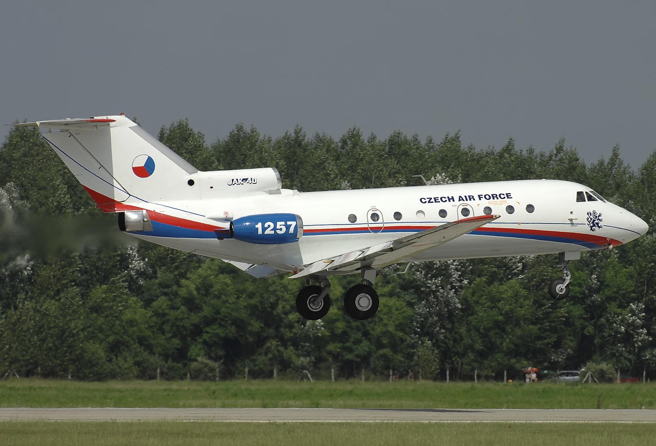 Yakovlev Yak-40K, Czech Republic - Air Force JP