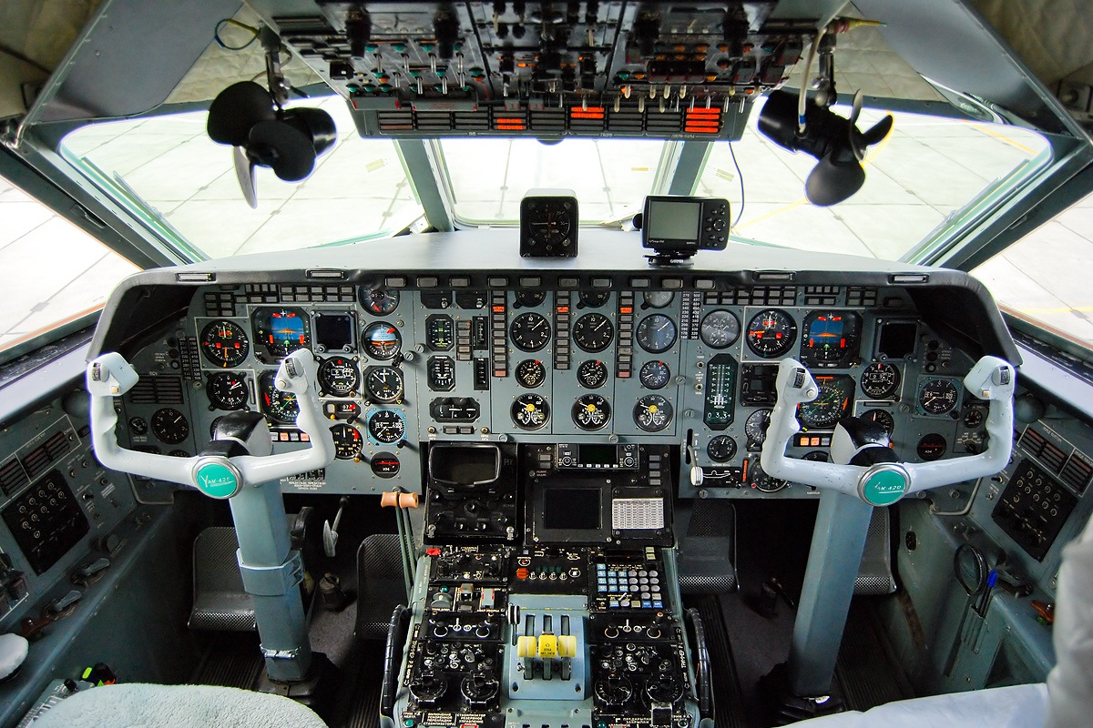 Yakovlev Yak-42D Cockpit