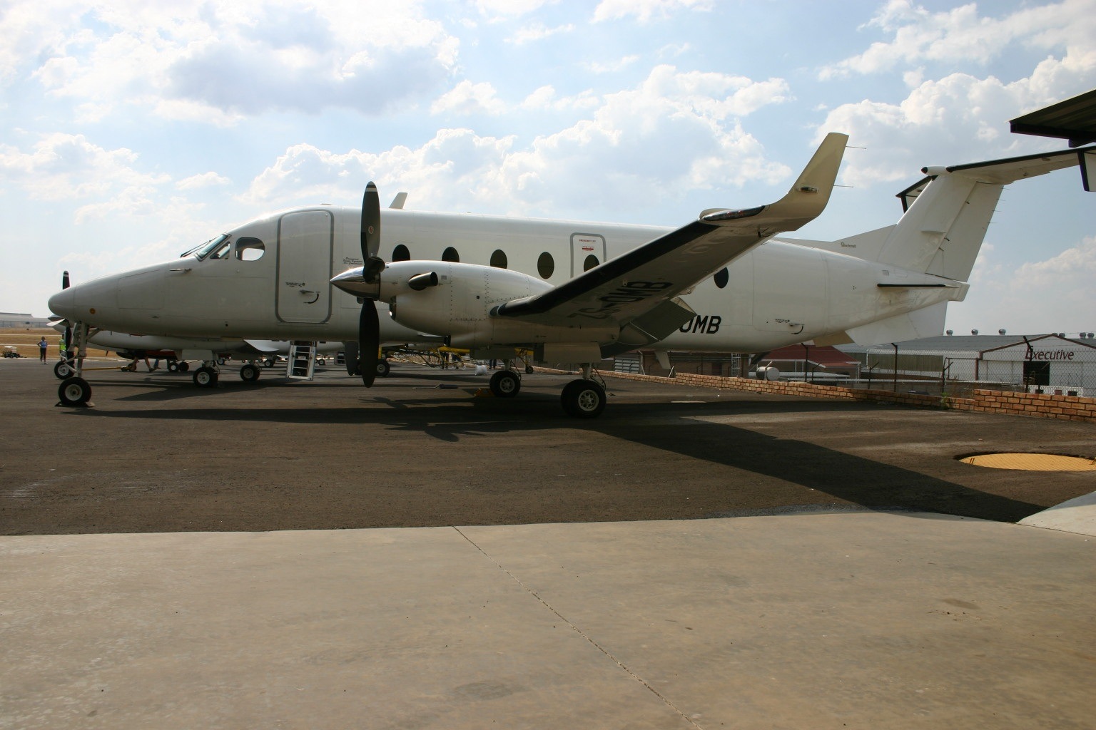 ZS-OMB Beechcraft Be.1900 All White C-s