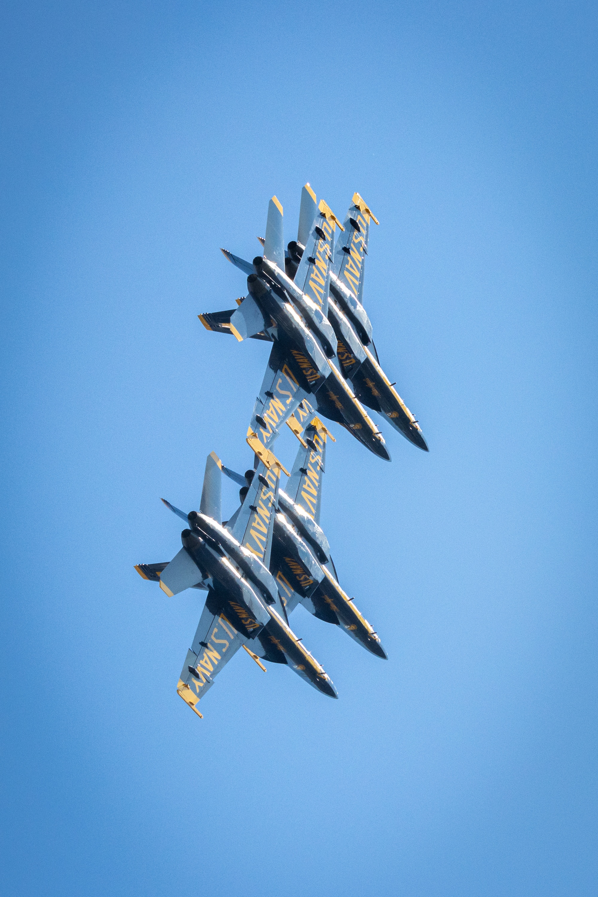 Blue Angels F/A-18 Super Hornet diamond loop, San Francisco Fleet Week 2023