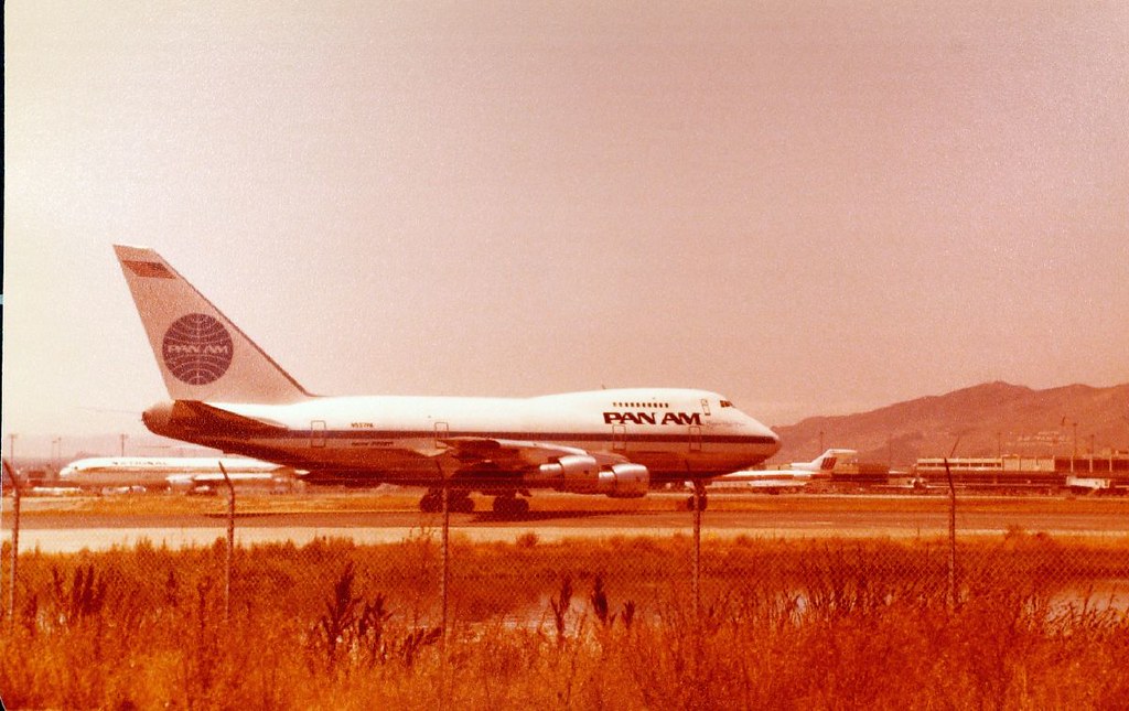Boeing 747