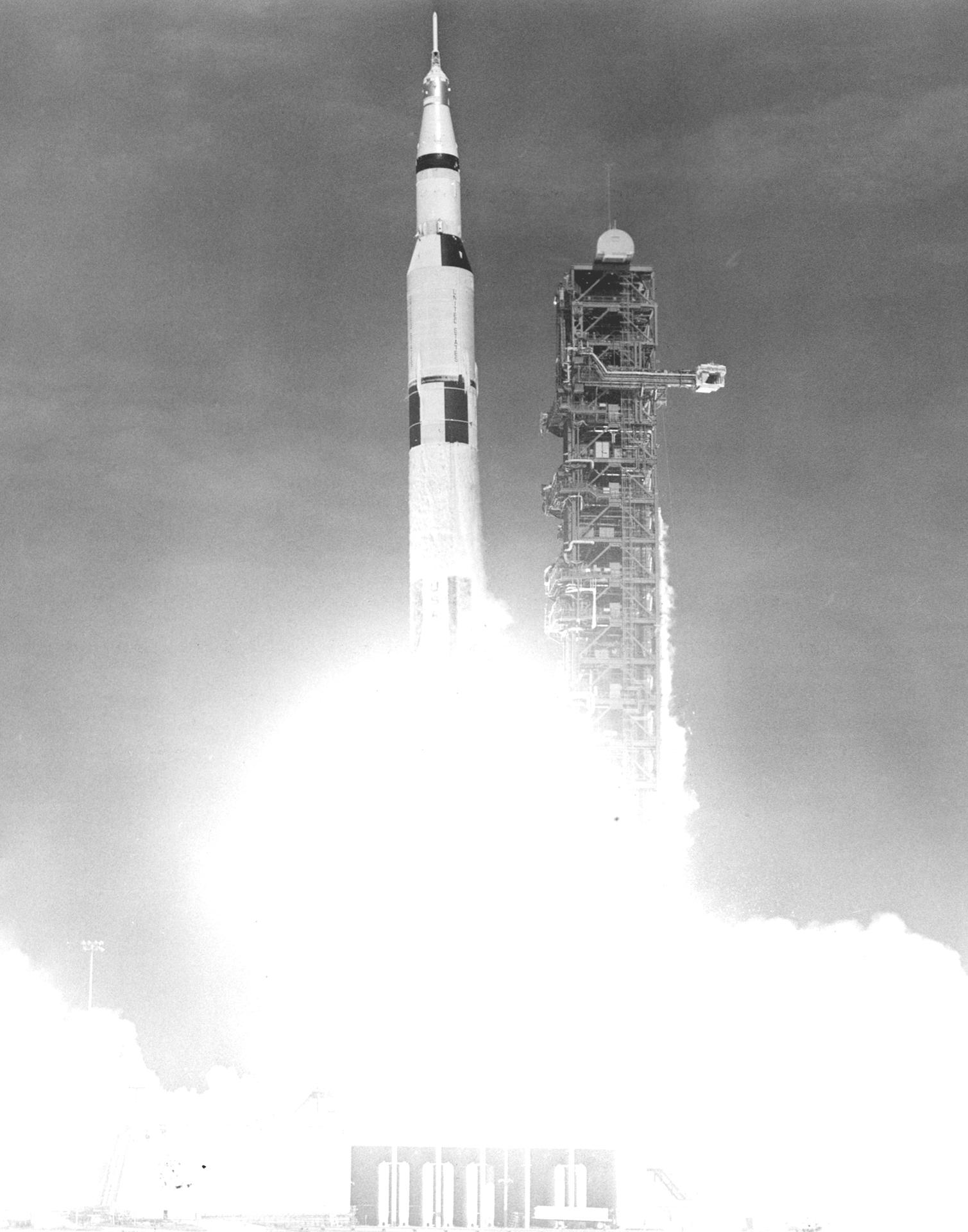 Apollo 11 Saturn V climbing away from Pad 39A