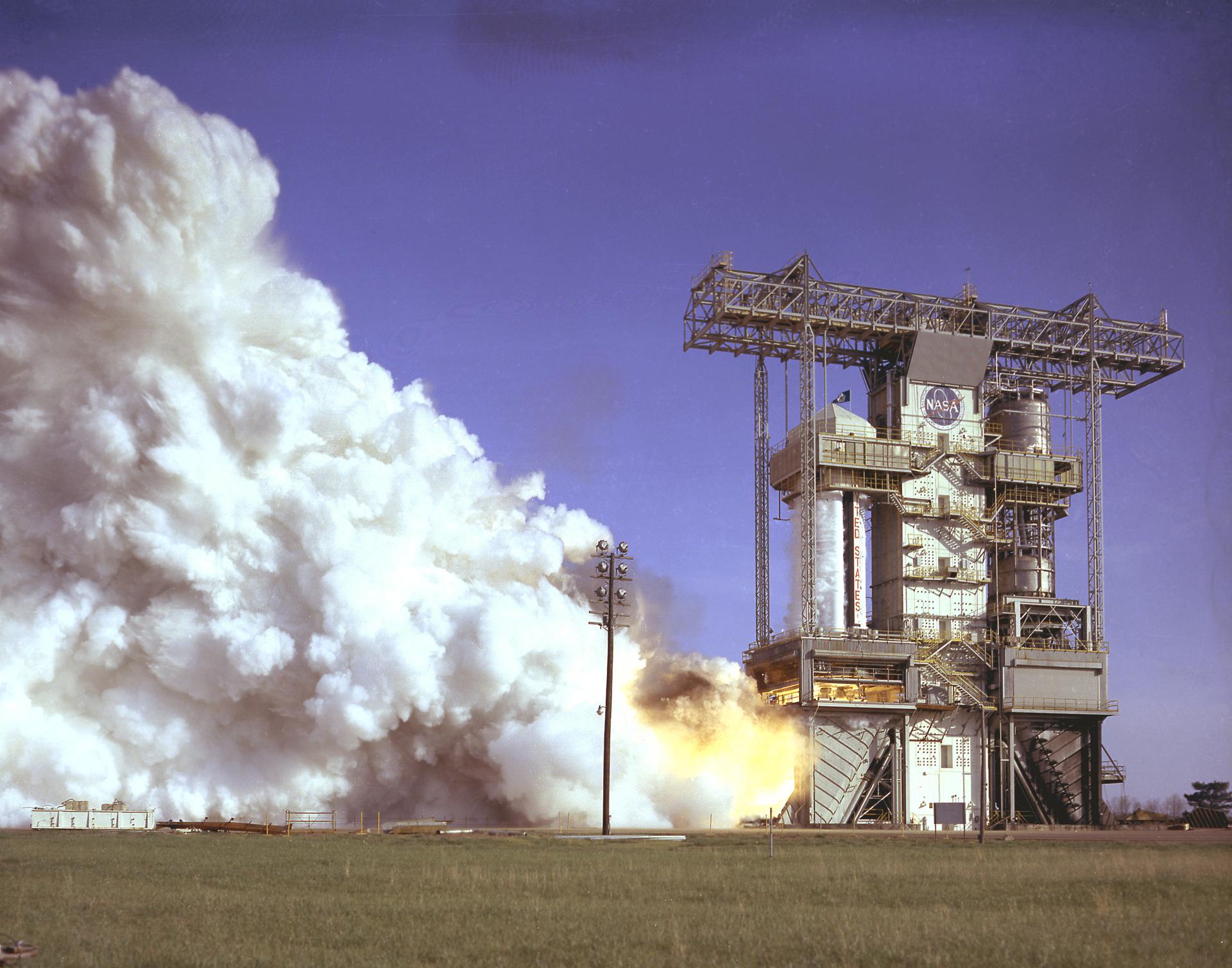 Full-duration static firing of the Saturn IB S-IB-1 first stage