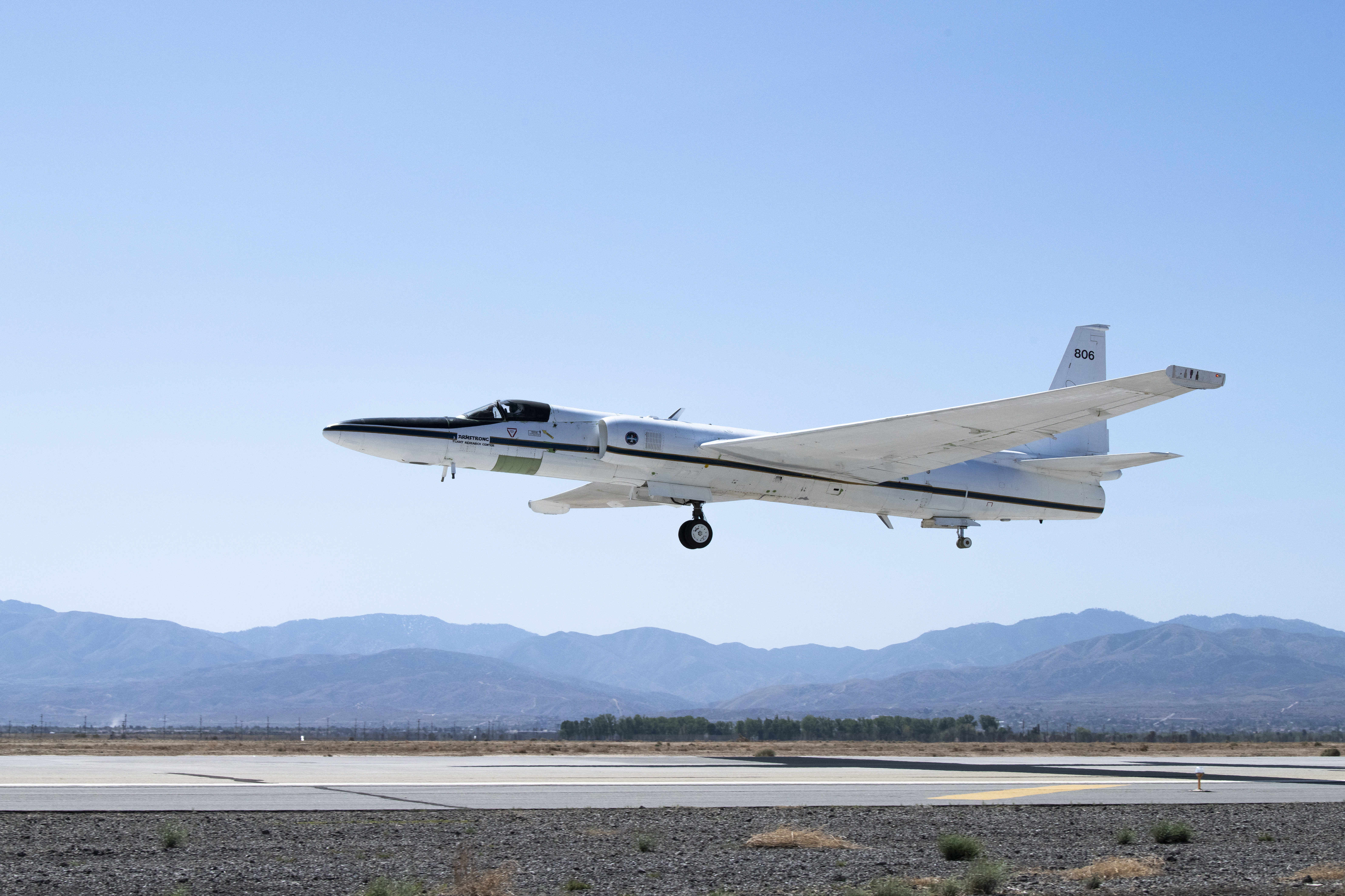 El ER-2 n.º 806 de la NASA vuelve a volar