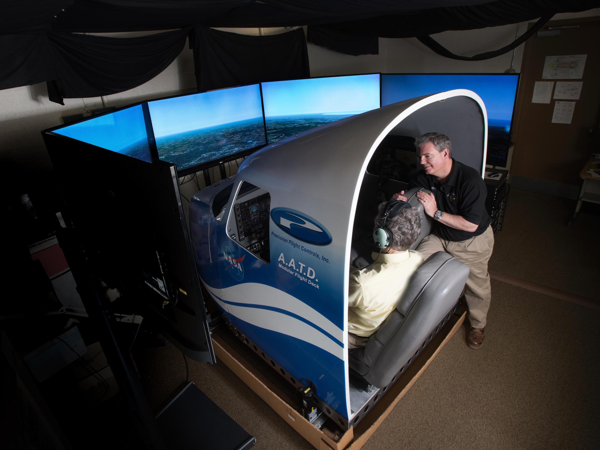 NASA Glenn Flight Simulator Laboratory