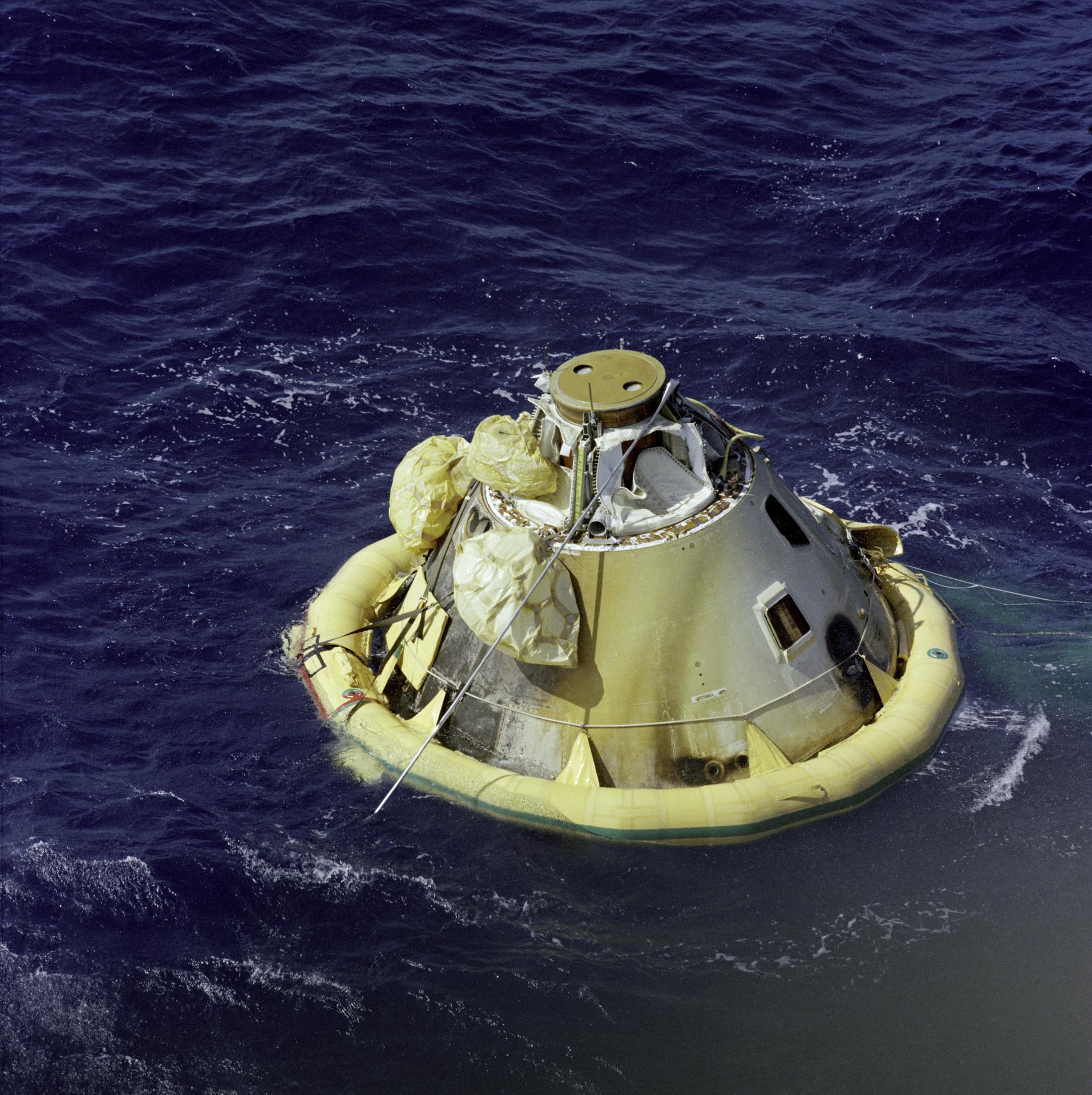 Recovery of Apollo 6 in the Pacific (III)