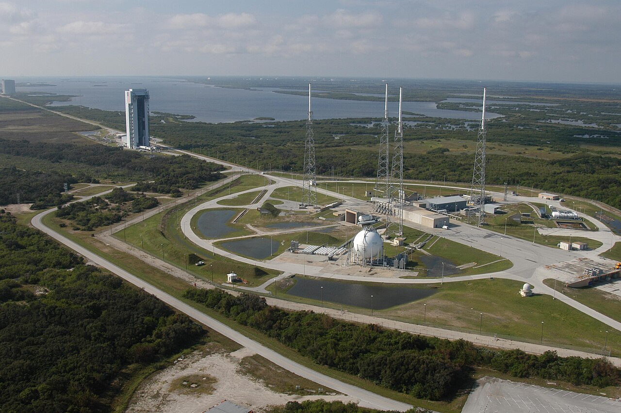 Aerial view of Launch Complex 41 with the Atlas V vertical integration facility.