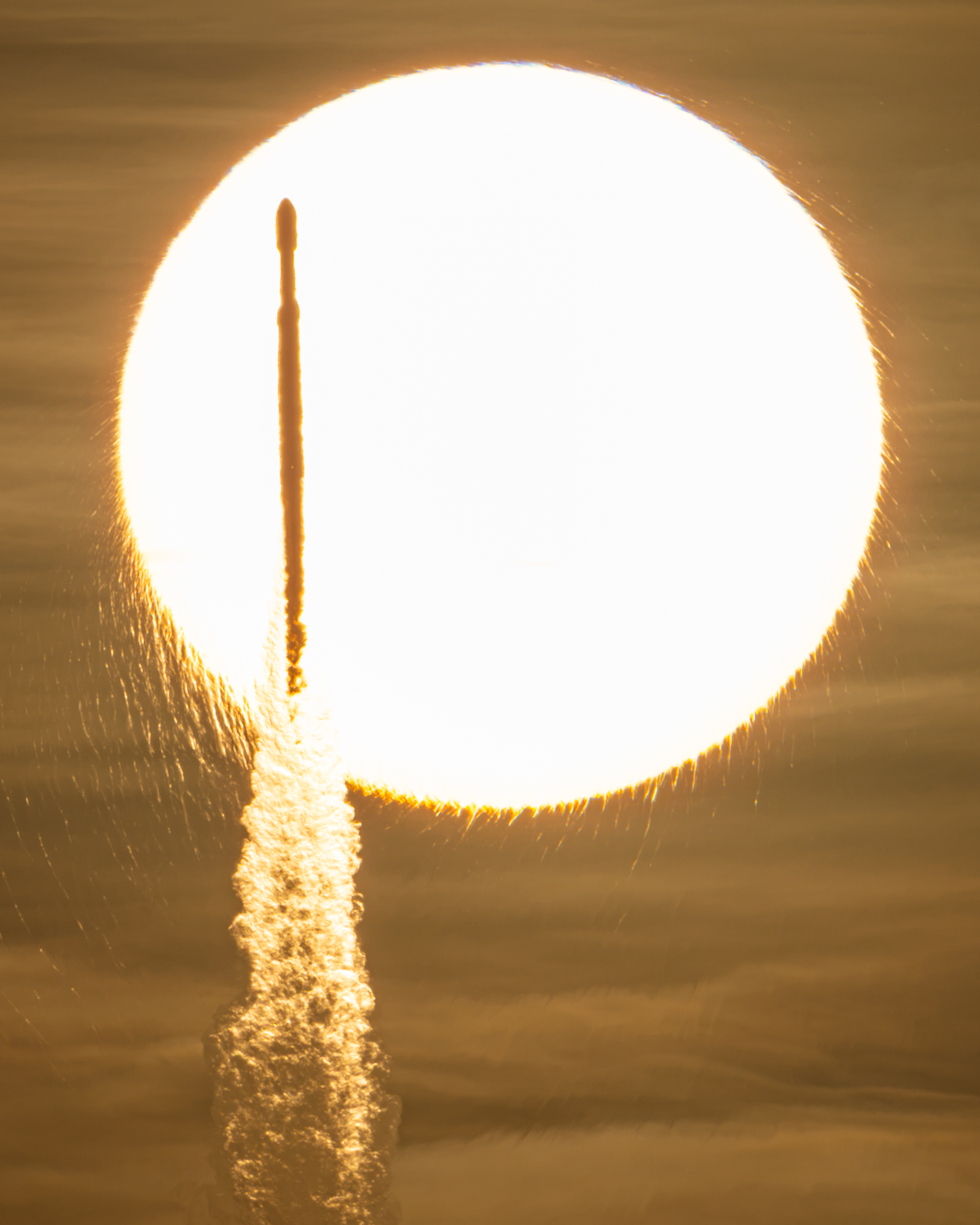 El telescopio Roman despega en un Falcon Heavy: tres meses de viaje hasta L2 y un cielo mil veces más rápido que el del Hubble