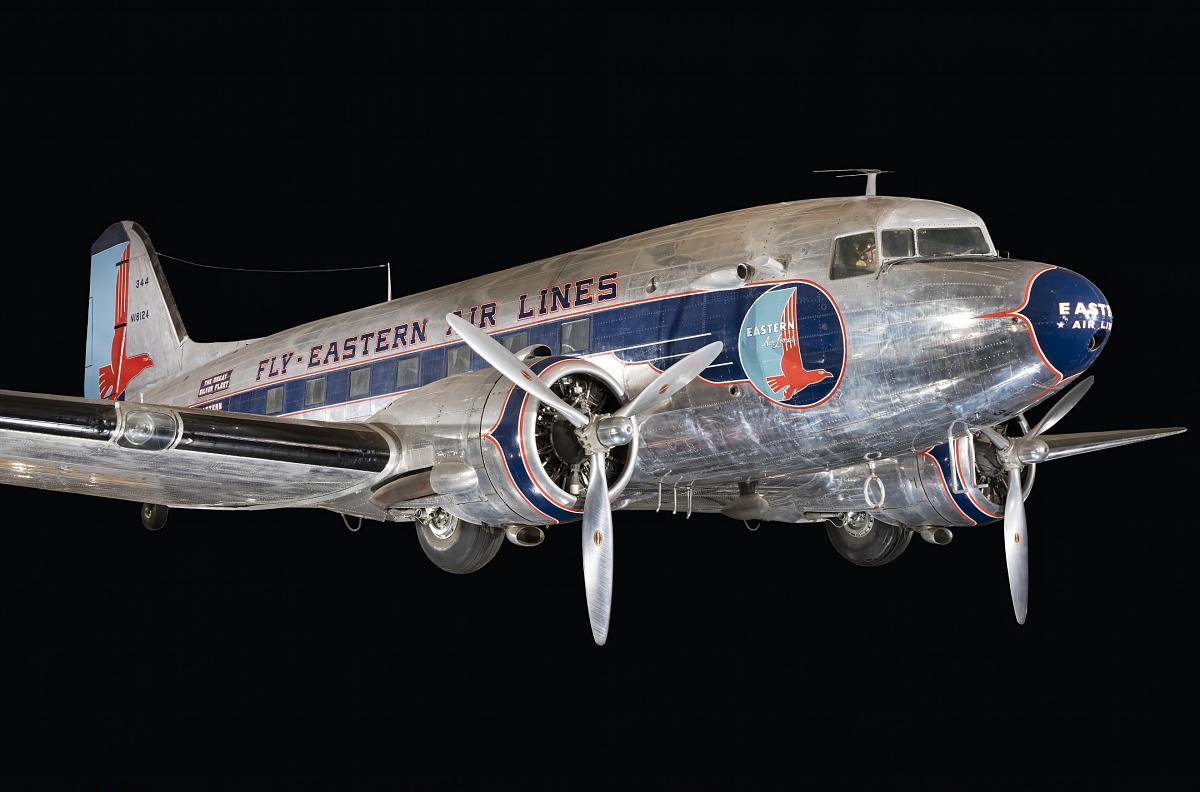 Douglas DC-3